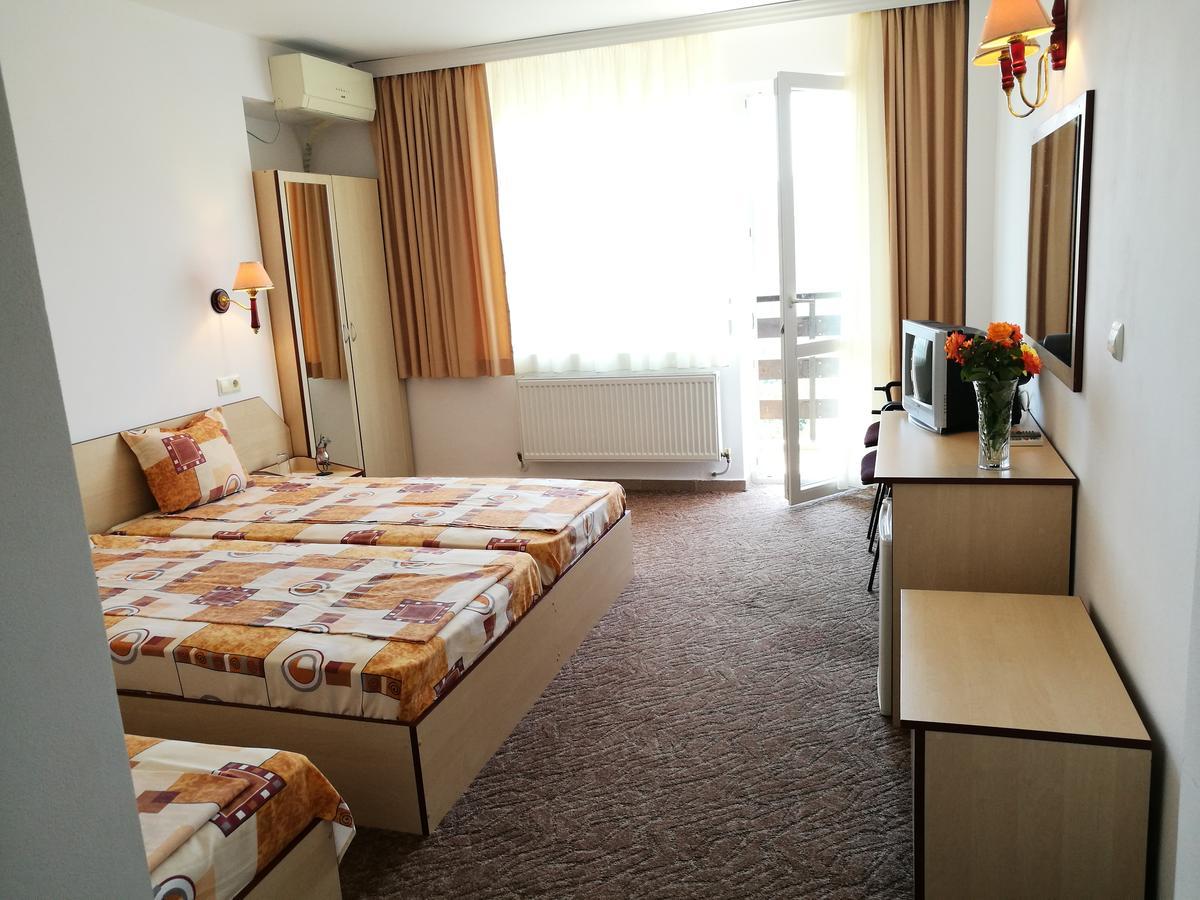 Family Hotel Lipite Tipchenitsa Dış mekan fotoğraf