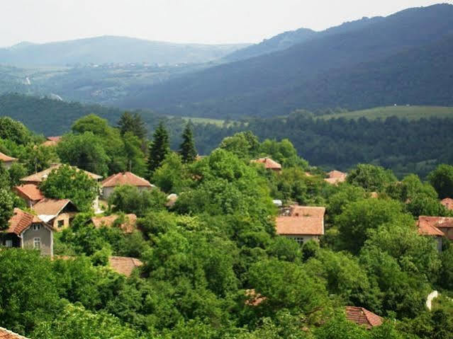 Family Hotel Lipite Tipchenitsa Dış mekan fotoğraf