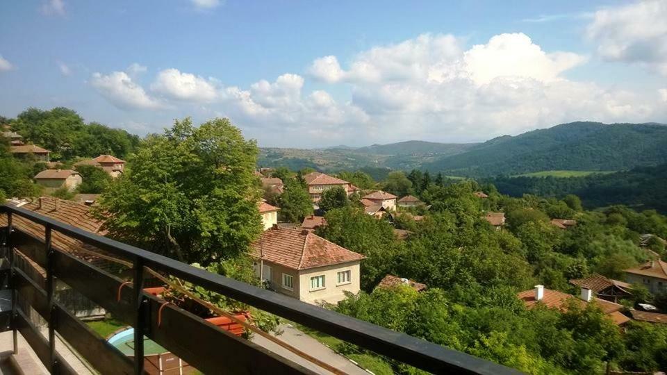 Family Hotel Lipite Tipchenitsa Dış mekan fotoğraf